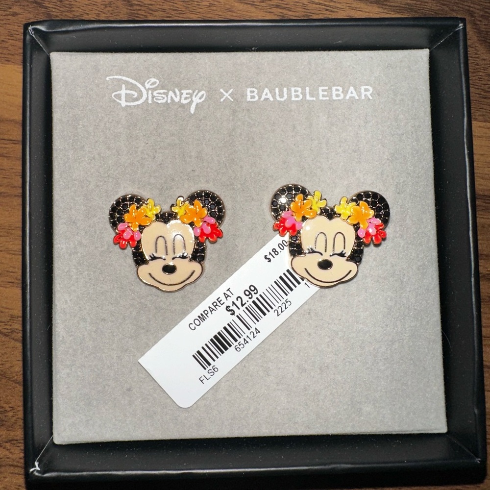 NEW WITH TAGS Disney x Baublebar Minnie Mouse Earrings